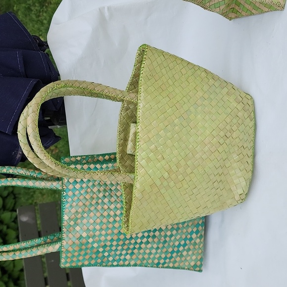 Palm leaf woven tote bags with lining. - Picture 3 of 5